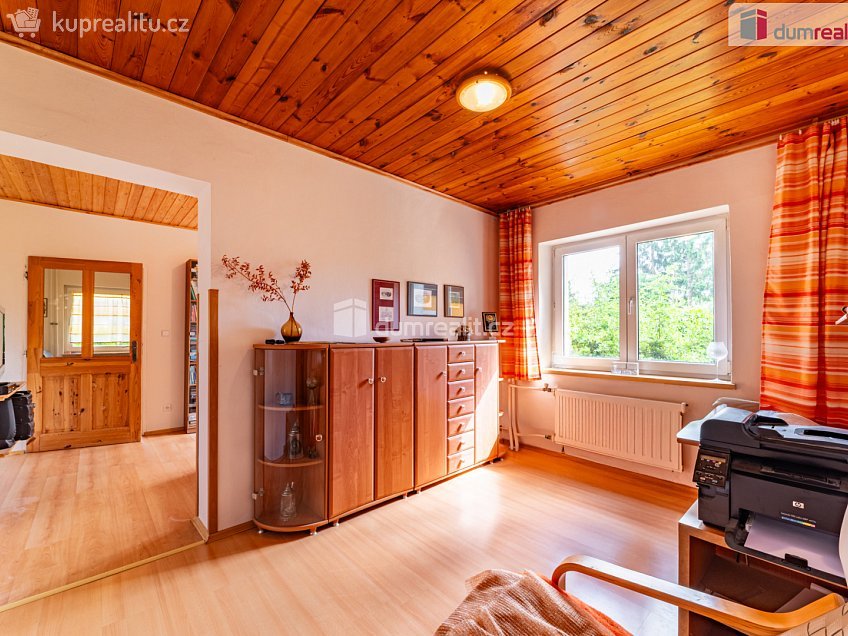 Prodej  rodinného domu 250 m^2 Zahradní, Královské Poříčí 