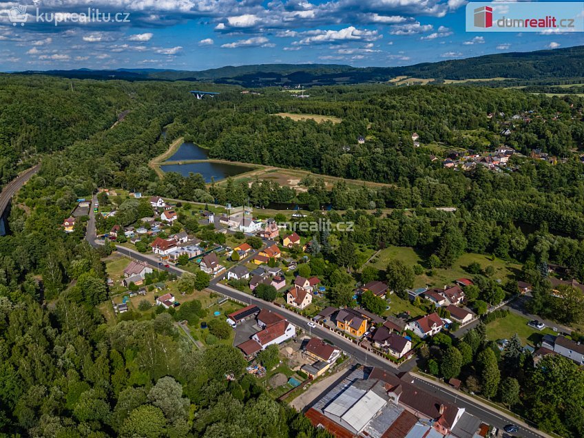 Prodej  rodinného domu 250 m^2 Zahradní, Královské Poříčí 