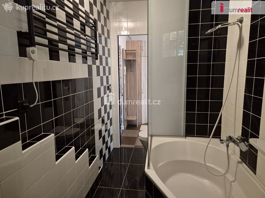 Prodej bytu 2+1 60 m^2 Na Vyhlídce, Kaplice 