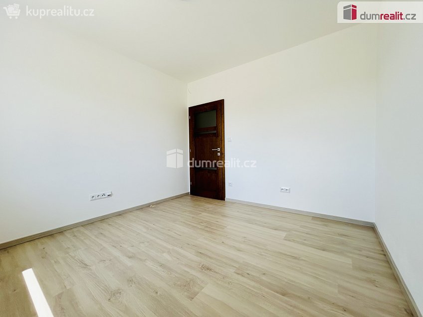 Prodej  rodinného domu 138 m^2 Keblov, Keblov 