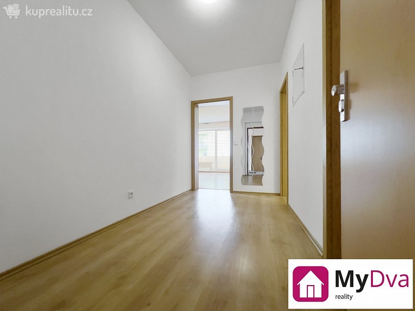 Pronájem bytu 2+kk 64 m^2 Aninská, Znojmo 