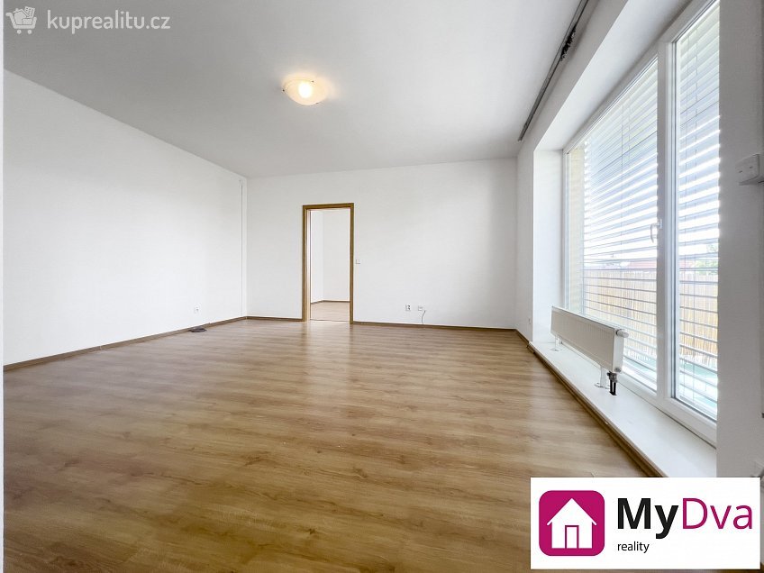 Pronájem bytu 2+kk 64 m^2 Aninská, Znojmo 