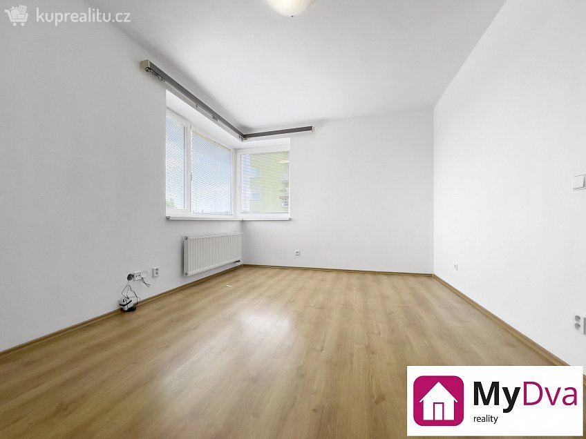 Pronájem bytu 2+kk 64 m^2 Aninská, Znojmo 