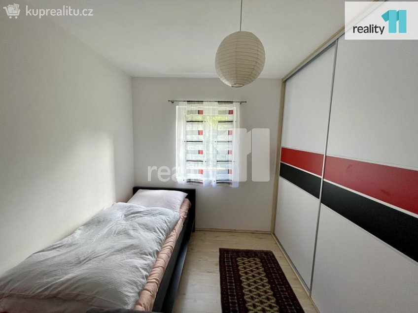 Prodej  rodinného domu 200 m^2 Pod Vrchem, Jenišov 