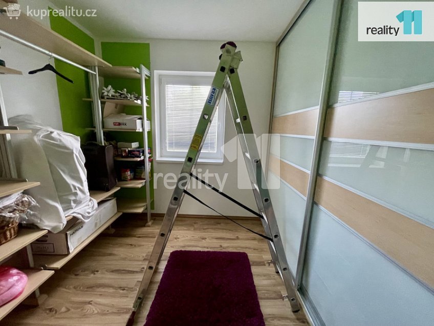 Prodej  rodinného domu 200 m^2 Pod Vrchem, Jenišov 