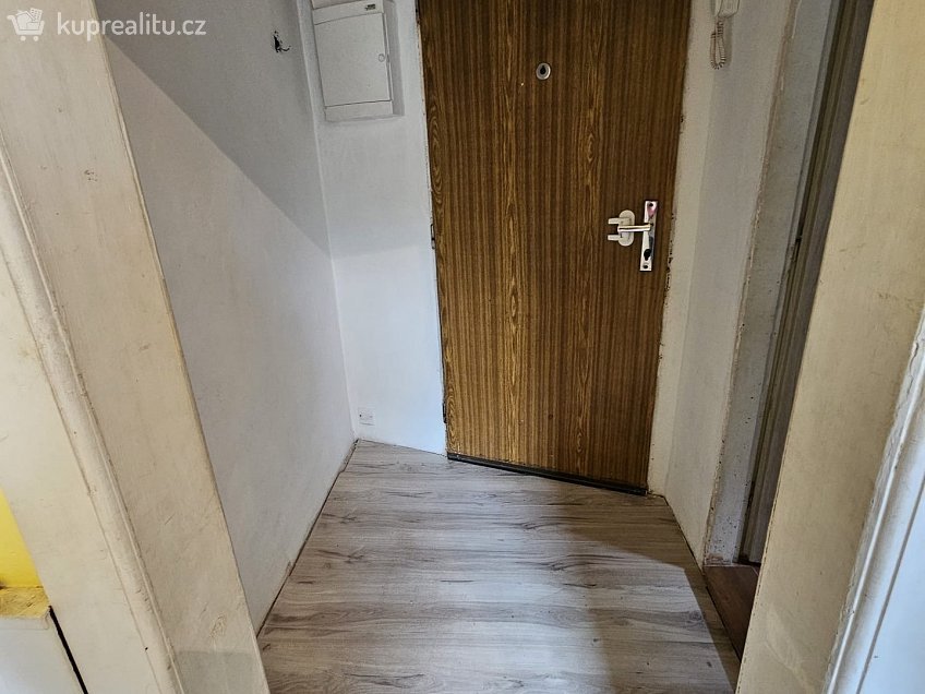 Prodej bytu 2+1 53 m^2 Prašná 140, Karlovy Vary 