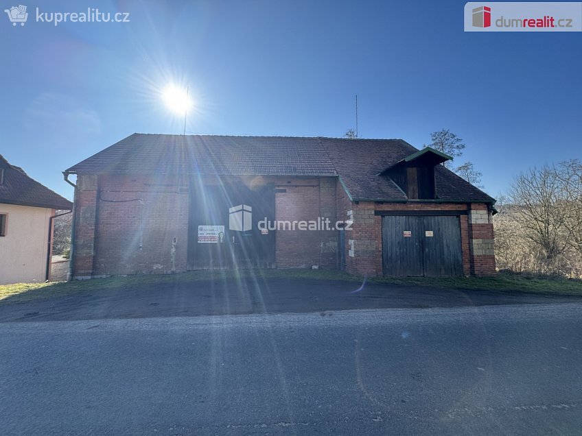 Prodej  rodinného domu 975 m^2 Pnětluky, Pnětluky 