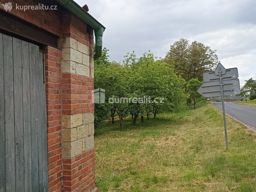 Prodej  rodinného domu 975 m^2 Pnětluky, Pnětluky 