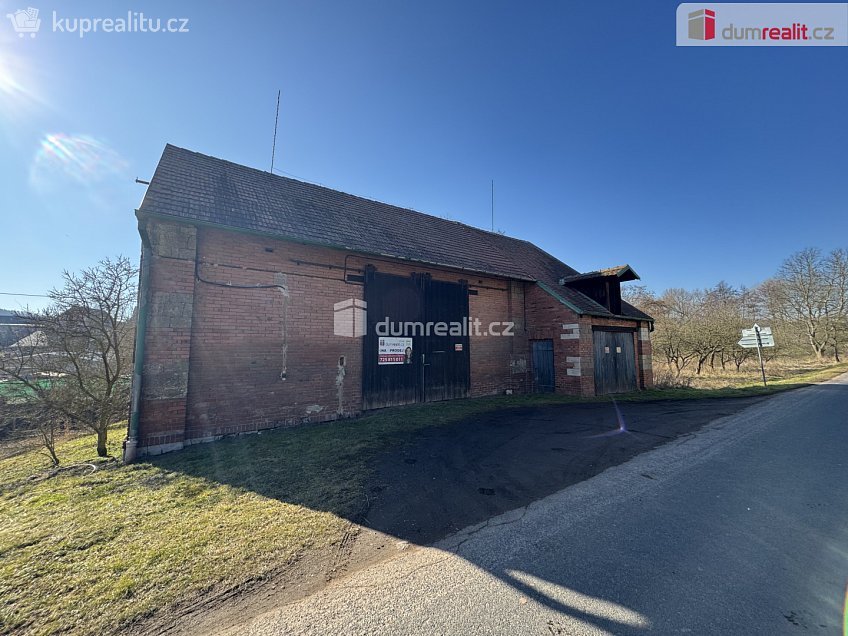 Prodej  rodinného domu 975 m^2 Pnětluky, Pnětluky 