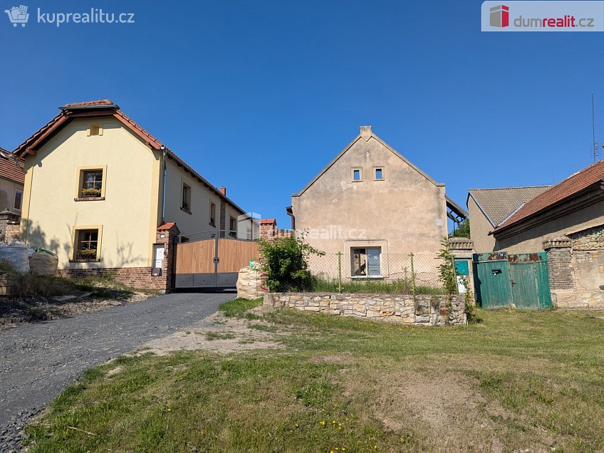Prodej  rodinného domu 307 m^2 Na Karlově, Peruc 
