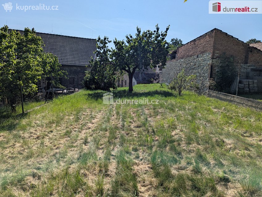 Prodej  rodinného domu 307 m^2 Na Karlově, Peruc 