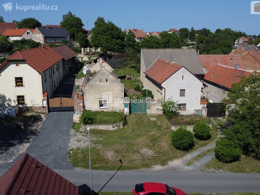Prodej  rodinného domu 307 m^2 Na Karlově, Peruc 