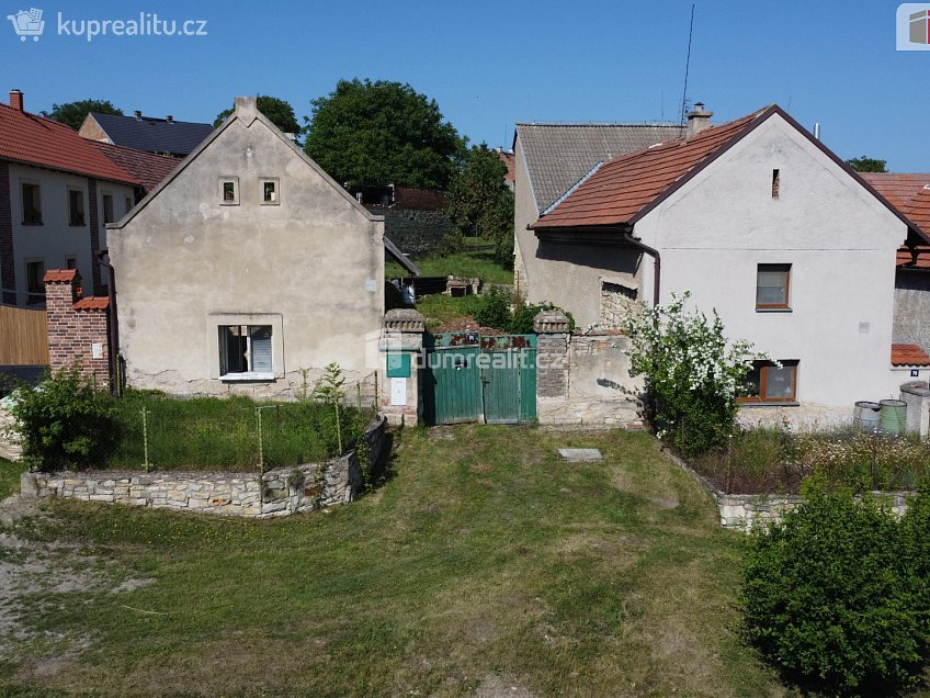 Prodej  rodinného domu 307 m^2 Na Karlově, Peruc 