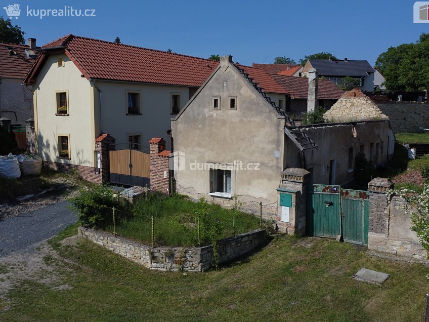 Prodej  rodinného domu 307 m^2 Na Karlově, Peruc 