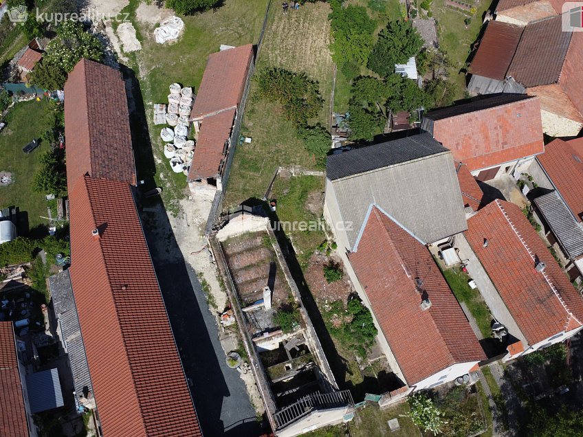 Prodej  rodinného domu 307 m^2 Na Karlově, Peruc 