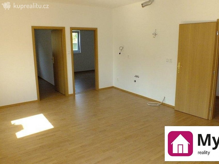Pronájem bytu 3+kk 60 m^2 Sklepní, Hrušovany nad Jevišovkou 