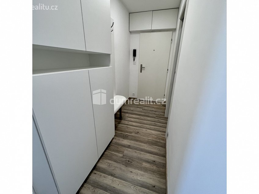 Pronájem bytu 3+1 68 m^2 Podlesí I, Zlín 