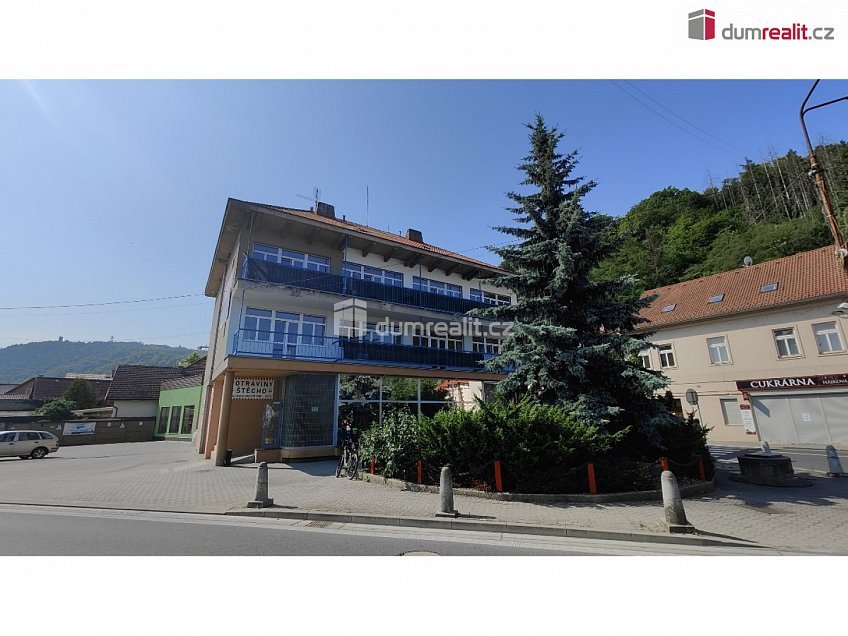 Pronájem bytu 2+kk 64 m^2 Hlavní, Štěchovice 