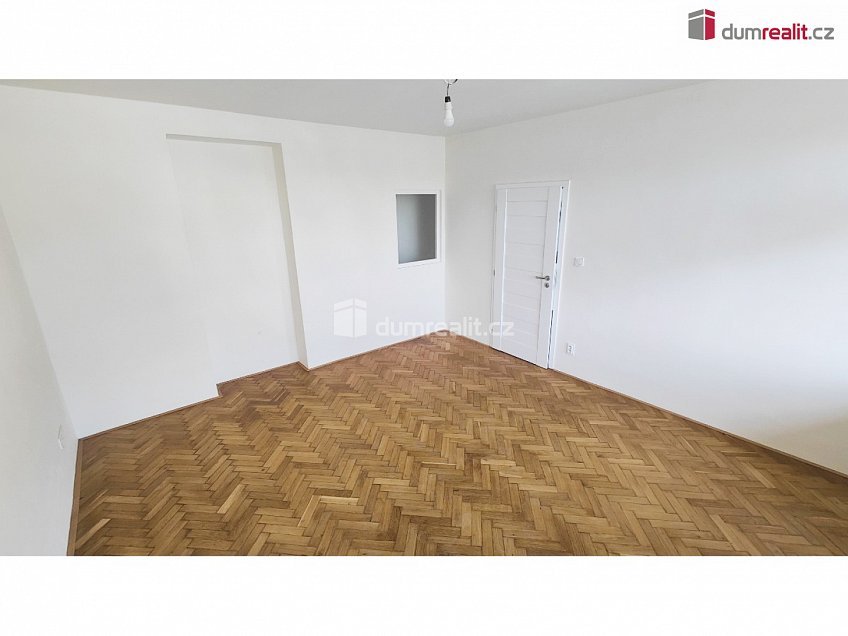 Pronájem bytu 2+kk 64 m^2 Hlavní, Štěchovice 