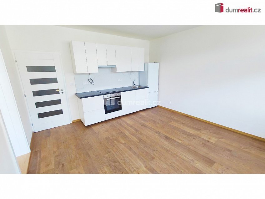 Pronájem bytu 2+kk 64 m^2 Hlavní, Štěchovice 