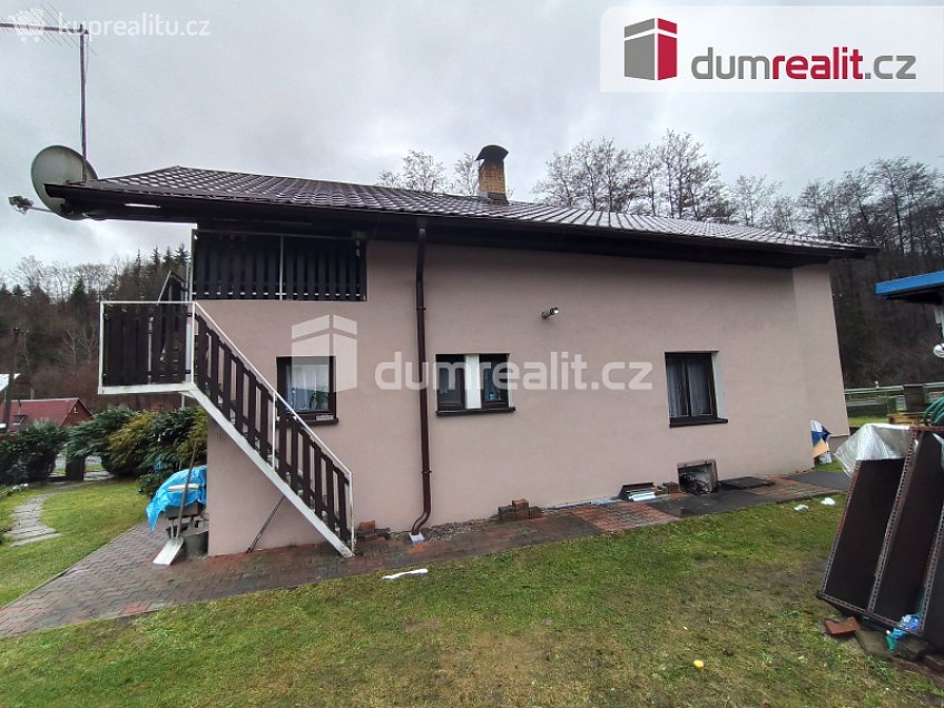 Prodej  rodinného domu 140 m^2 Ostrov, Ostrov 