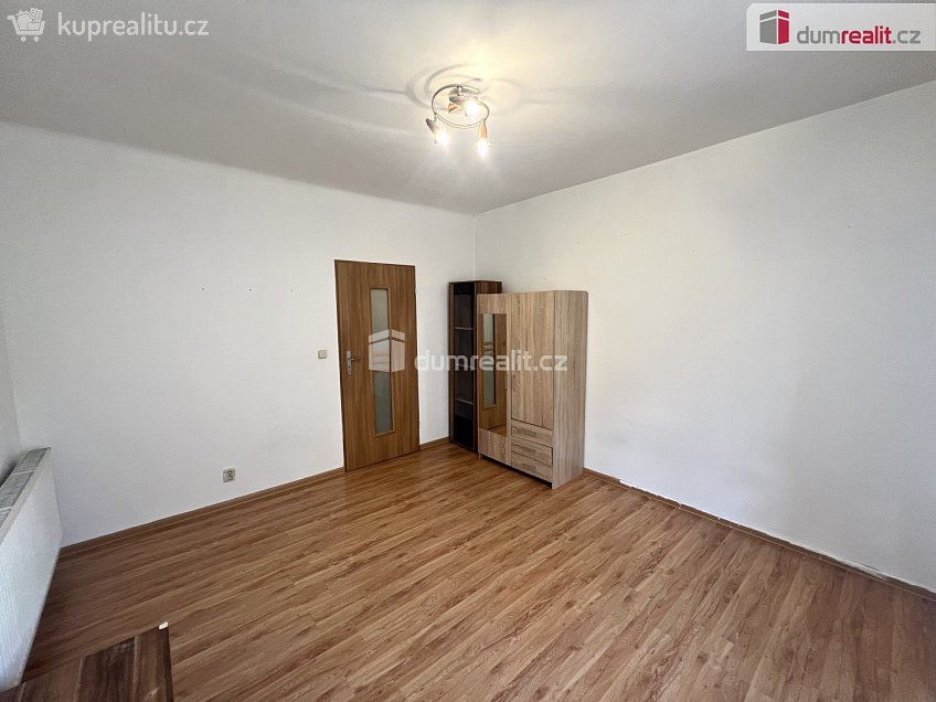 Pronájem bytu 1+kk 35 m^2 Školská, Kolín 