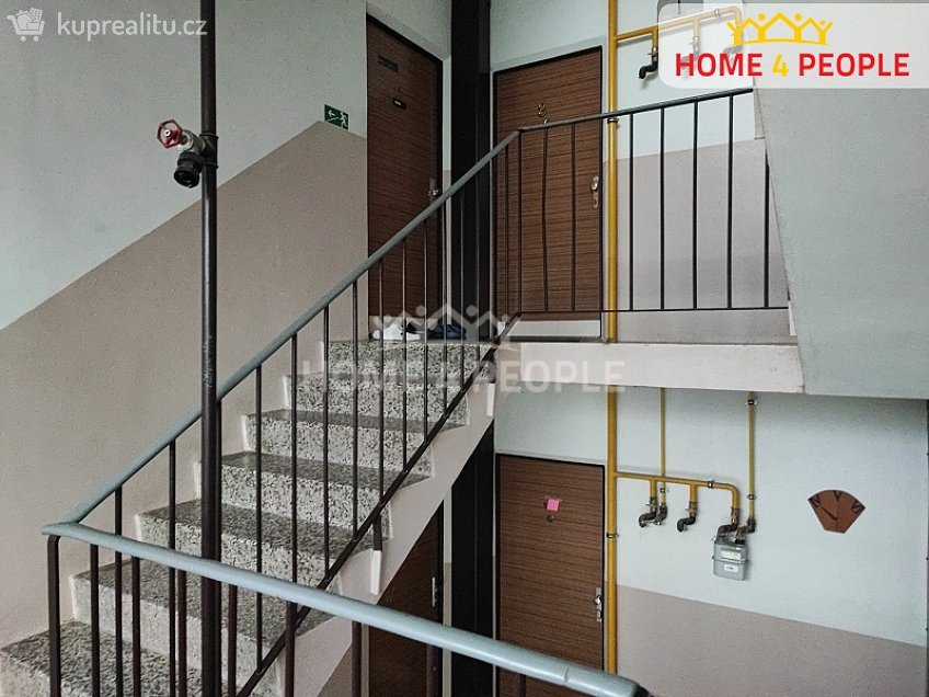 Pronájem bytu 1+1 39 m^2 Zámecká, Spálené Poříčí 
