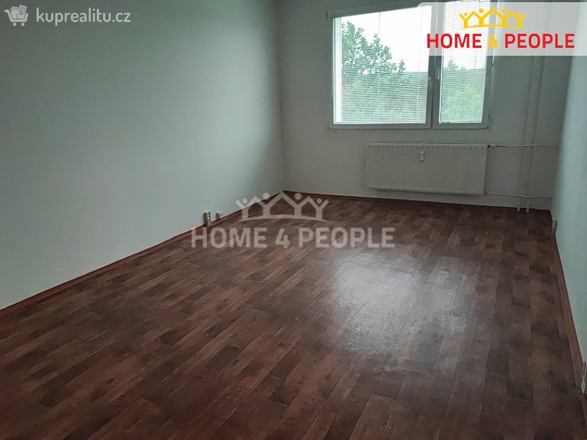 Pronájem bytu 1+1 39 m^2 Zámecká, Spálené Poříčí 