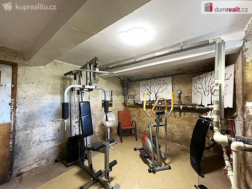 Prodej bytu 3+1 93 m^2 Sklářská, Březová 
