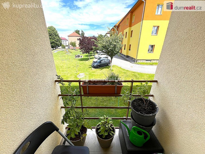 Prodej bytu 3+1 93 m^2 Sklářská, Březová 