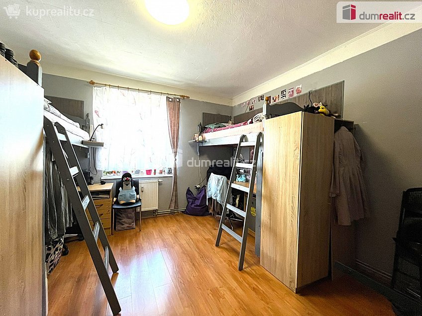 Prodej bytu 3+1 93 m^2 Sklářská, Březová 