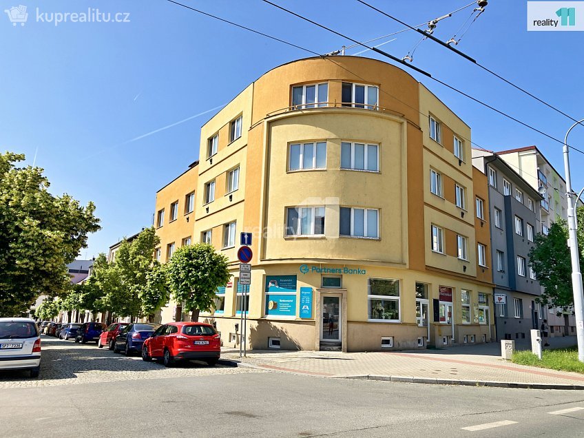 Pronájem bytu 1+kk 33 m^2 Habrmannovo náměstí, Plzeň 
