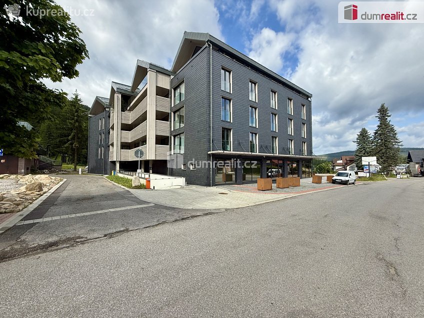 Pronájem  restauračního zařízení 220 m^2 Harrachov, Harrachov 