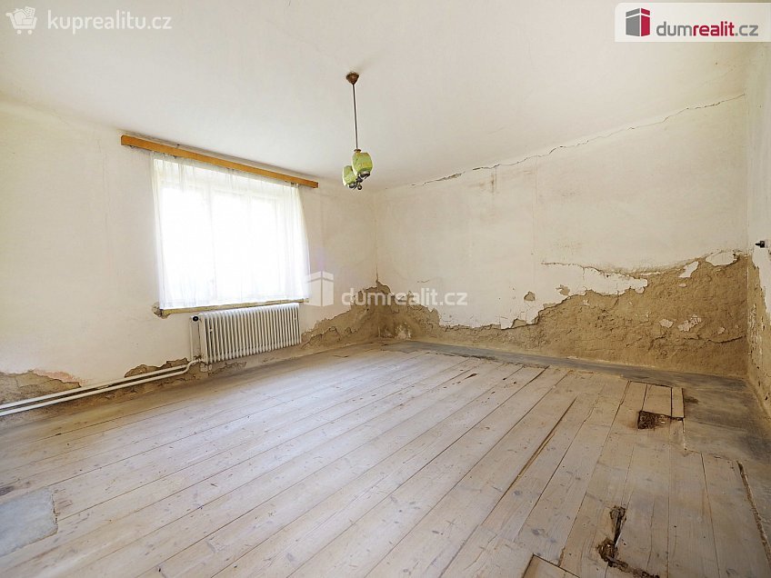 Prodej  usedlosti 95 m^2 Děčany, Děčany 