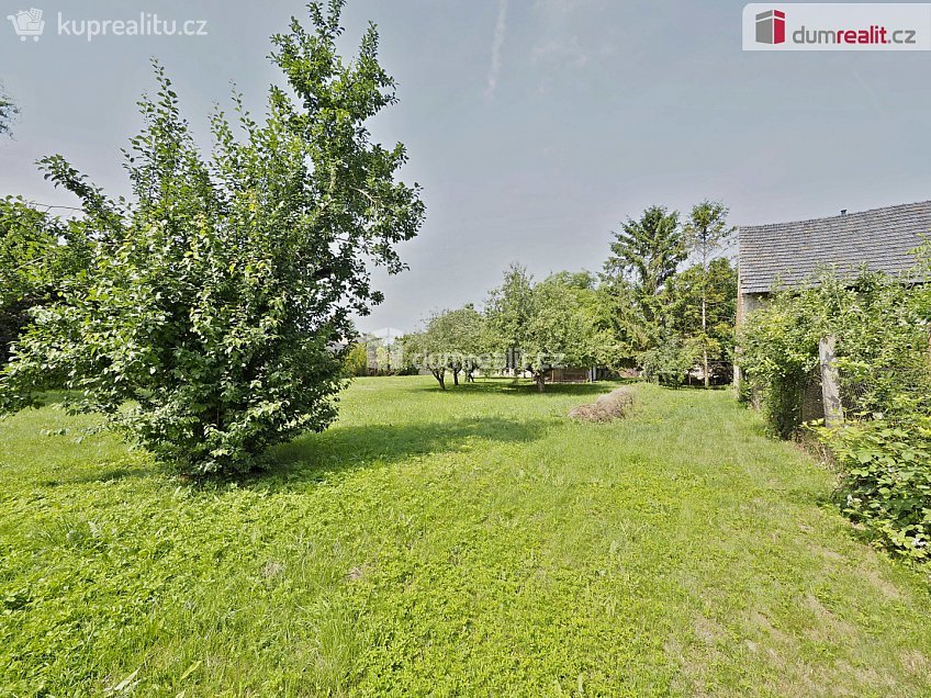 Prodej  usedlosti 95 m^2 Děčany, Děčany 