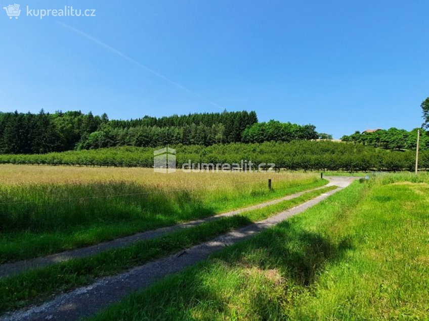 Prodej  rodinného domu 170 m^2 Hrabalka, Rovensko pod Troskami 