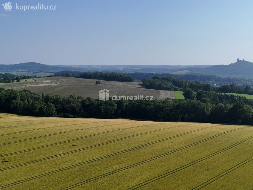 Prodej  rodinného domu 170 m^2 Hrabalka, Rovensko pod Troskami 