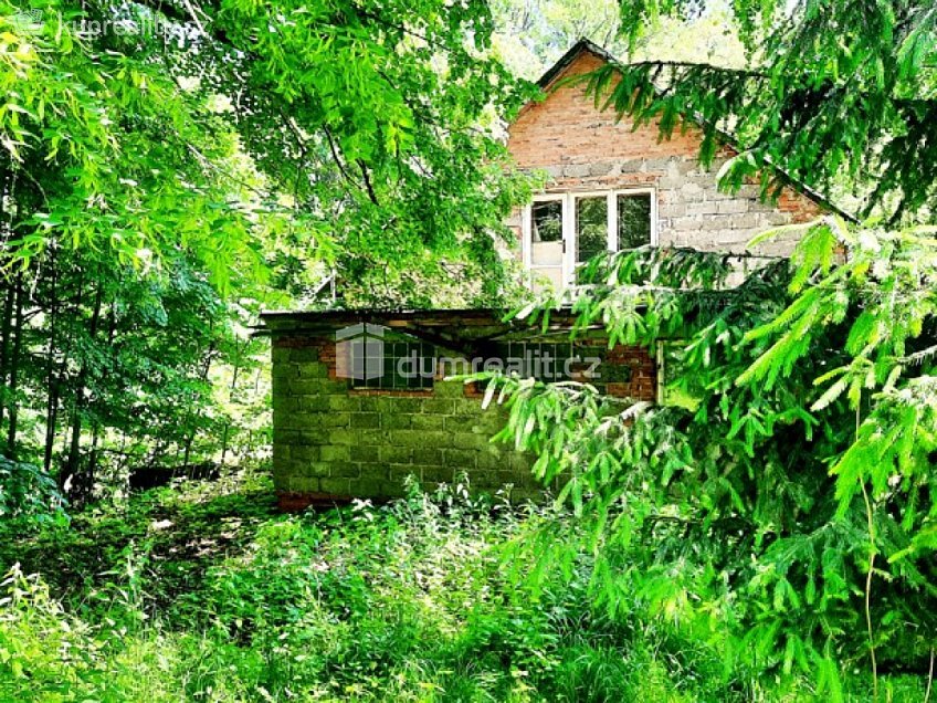 Prodej  rodinného domu 170 m^2 Hrabalka, Rovensko pod Troskami 