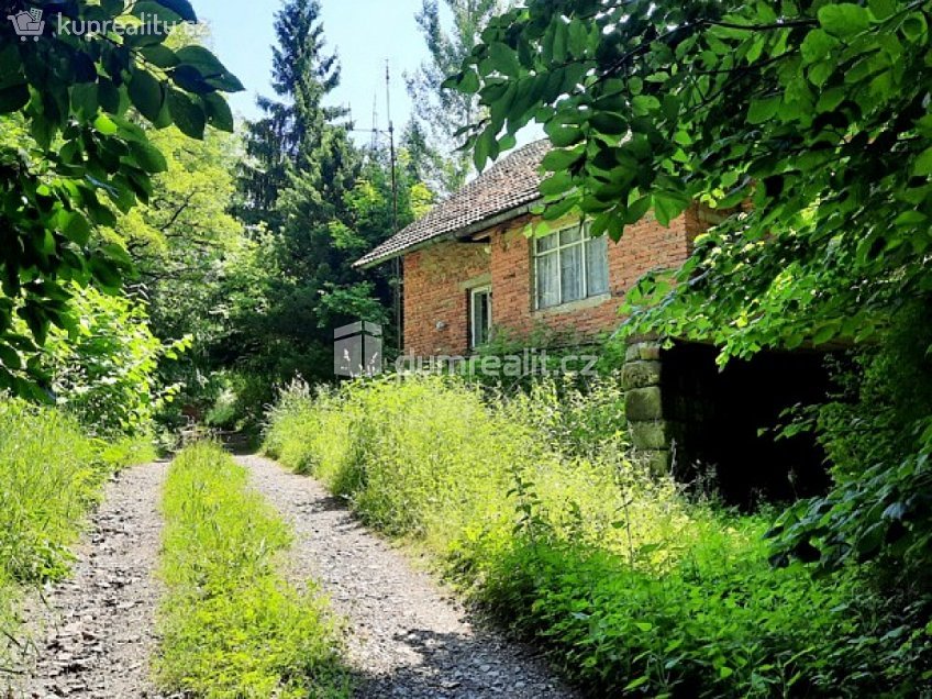 Prodej  rodinného domu 170 m^2 Hrabalka, Rovensko pod Troskami 