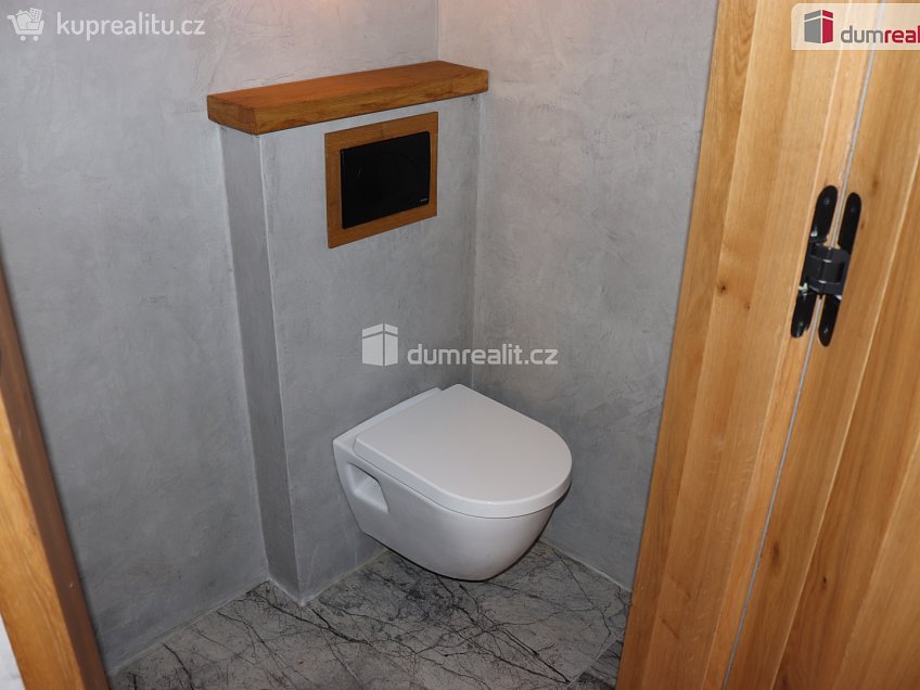 Prodej  garáže 165 m^2 U Venuše, Horní Věstonice 