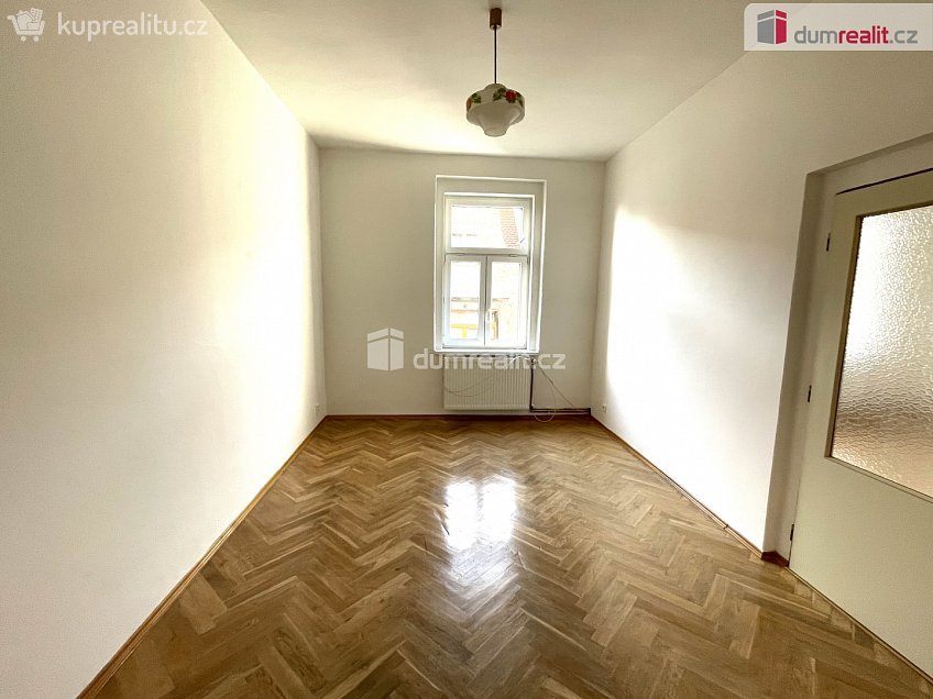 Pronájem bytu 2+1 60 m^2 Děčín, Děčín 