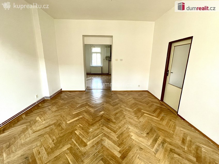 Pronájem bytu 2+1 60 m^2 Děčín, Děčín 