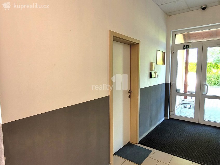 Pronájem  ubytovacího zařízení 1000 m^2 Modletice, Modletice 