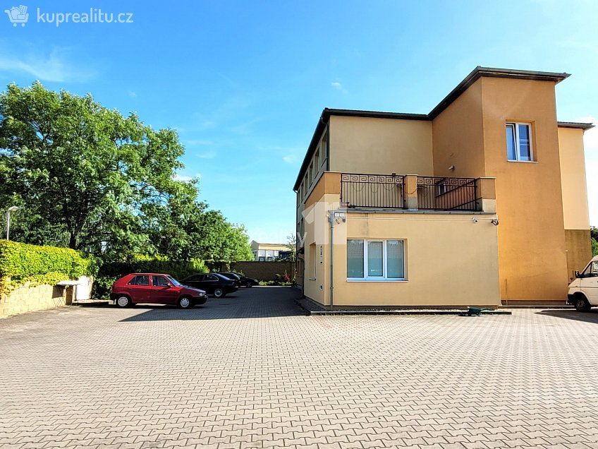 Pronájem  ubytovacího zařízení 1000 m^2 Modletice, Modletice 
