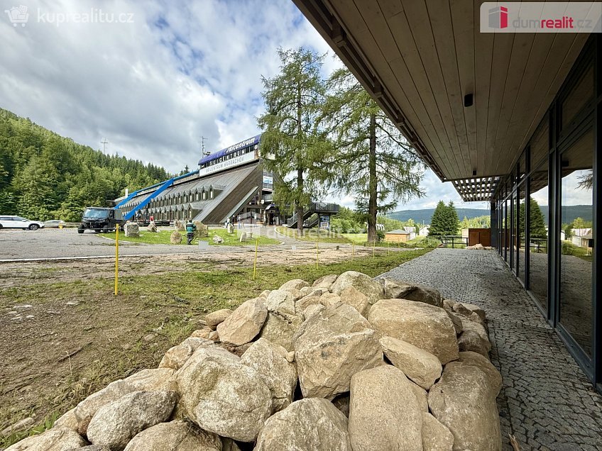 Pronájem  obchodních prostor 45 m^2 Harrachov, Harrachov 