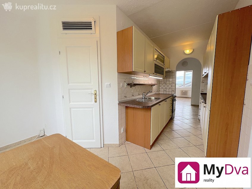 Pronájem bytu 3+1 74 m^2 Větrná, Znojmo 