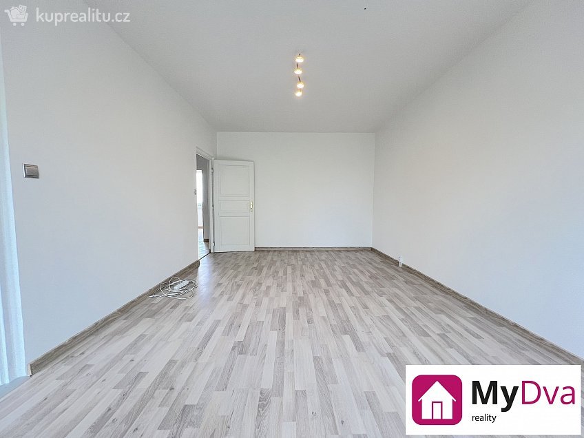 Pronájem bytu 3+1 74 m^2 Větrná, Znojmo 