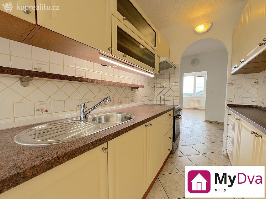 Pronájem bytu 3+1 74 m^2 Větrná, Znojmo 