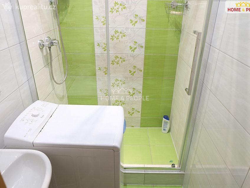 Pronájem bytu 2+kk 48 m^2 Bartákova, Brno 