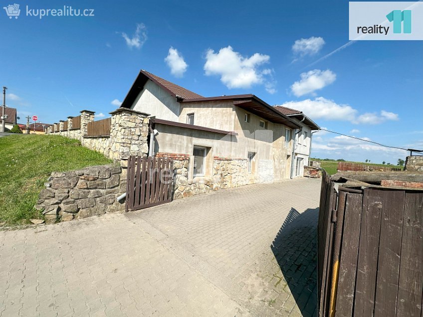 Pronájem  rodinného domu 290 m^2 Horní Lapač, Horní Lapač 